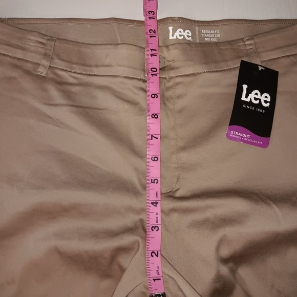 LEE REGULAR FIT STRAIGHT LEG MID RISE KHAKI PANTS COTTON BLEND WOMEN'S SIZE 18L - Picture 10 of 16